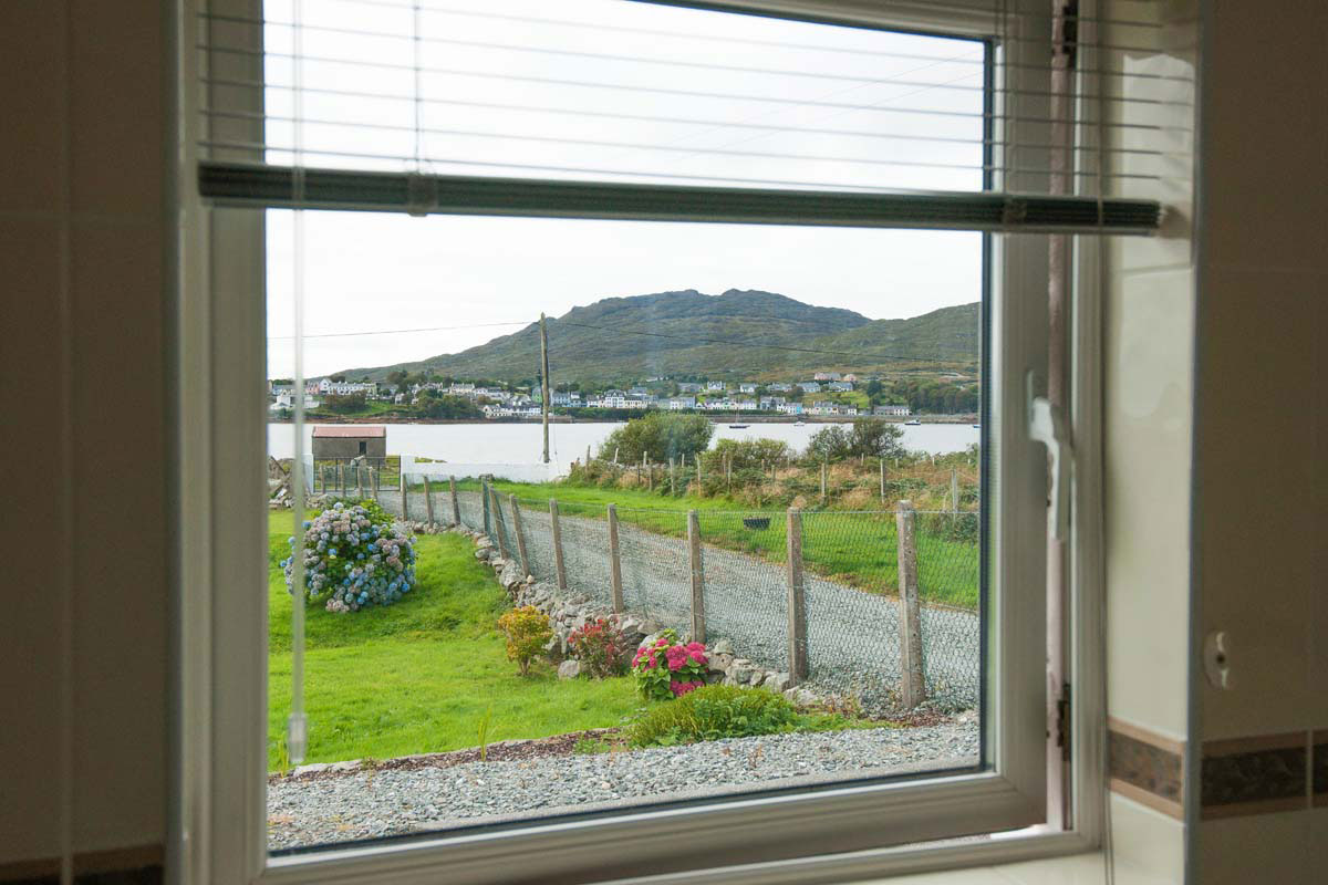 Cottage 190 Roundstone Love Connemara Holiday Cottages