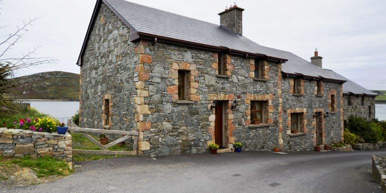 Holiday Cottage Cleggan Connemara (1)