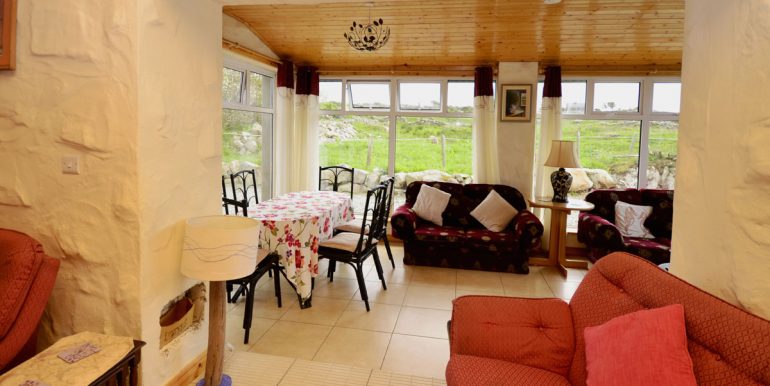 Holiday home to rent roundstone (4)