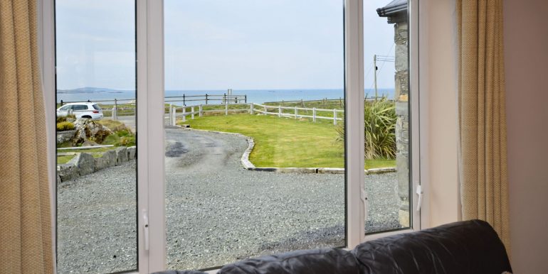 cottage to let in ballyconneely co galway (2)