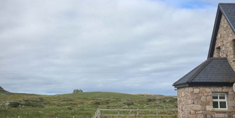 cottage to rent bunowen castle ballyconneelly