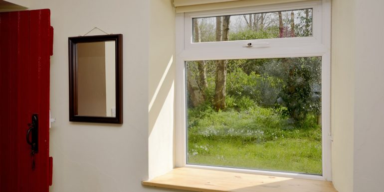 rent a cheap cottage near killary fjord (1)
