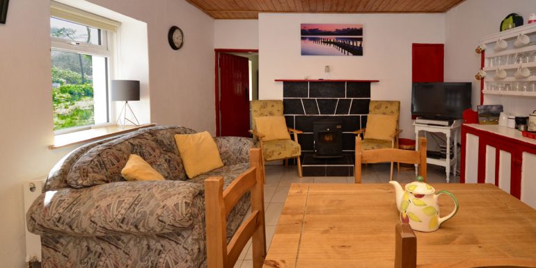 rent a cheap cottage near killary fjord (2)