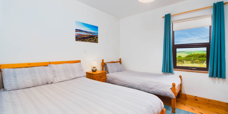 rent a holiday home cleggan connemara (2)