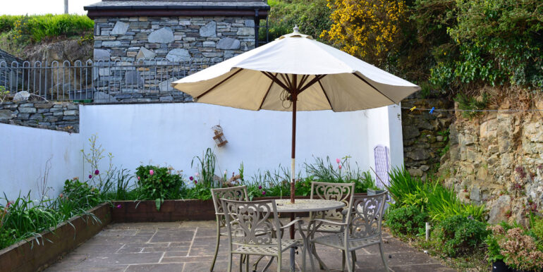 self catering cottage roundstone village (1)