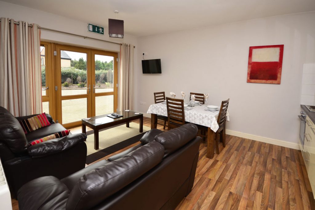 3 Bedrooms – Sleeps 4.  Ideal for couples, families and friends. Connemara National Park on your doorstep.