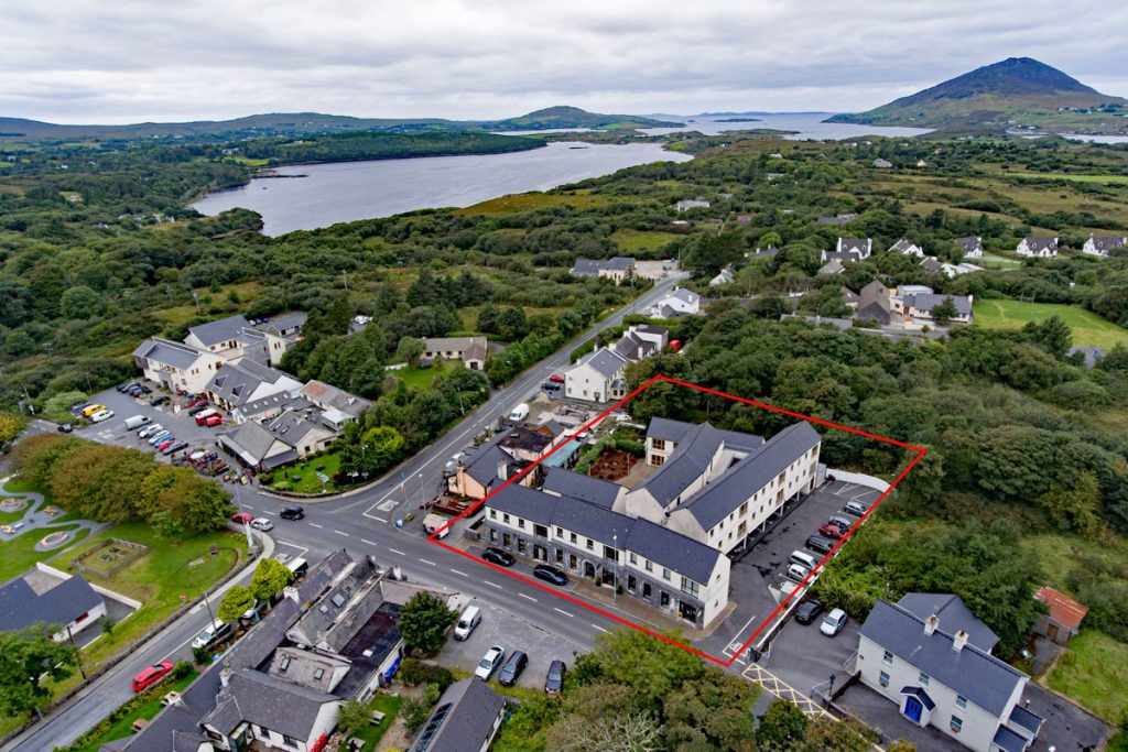 3 Bedrooms – Sleeps 4. Great value apartment close to Kylemore Abbey and Connemara National Park.