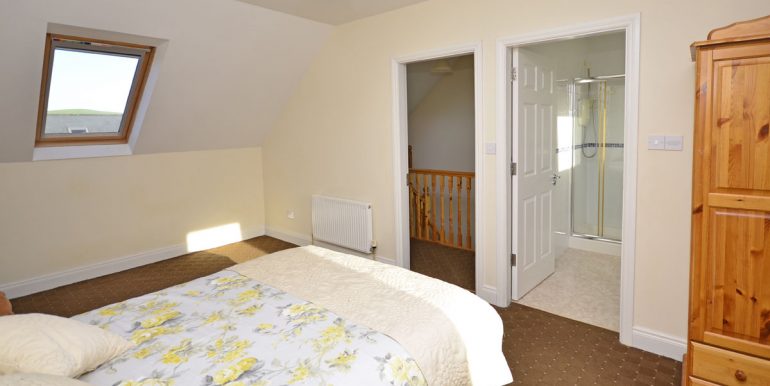 self catering holiday home in cleggan village (6)