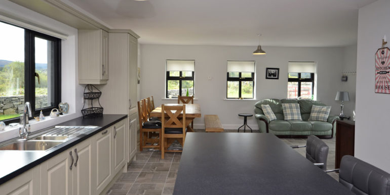 holiday home to let oughterard galway (2)
