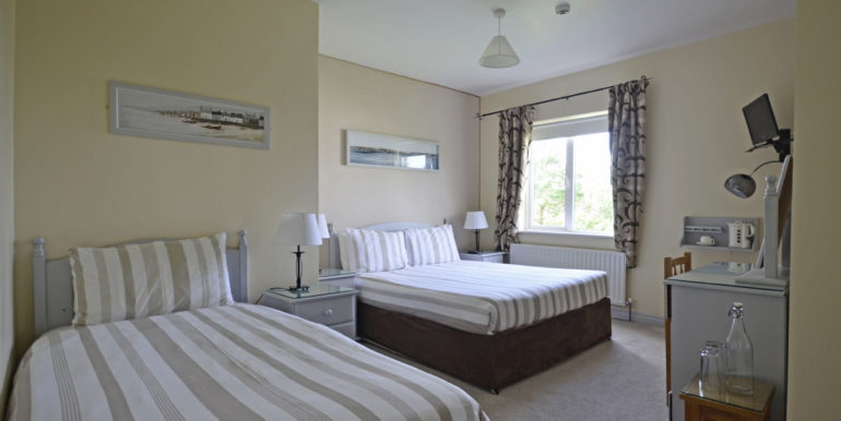 self catering for groups in connemara (4)