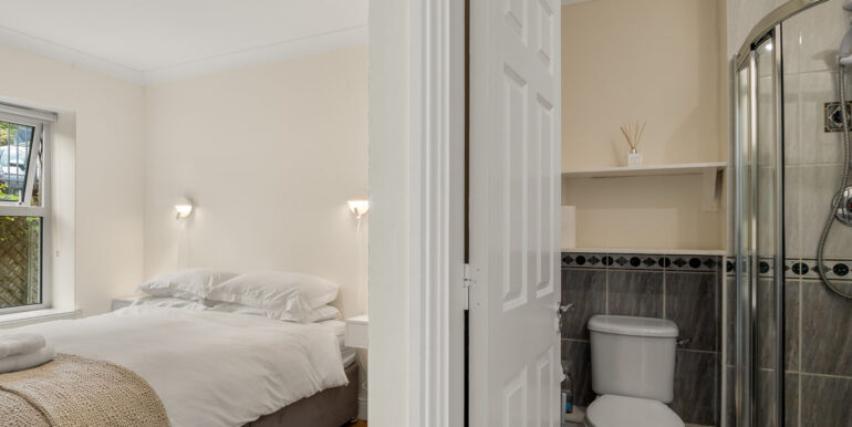 393 clifden harbour view apartment (8)