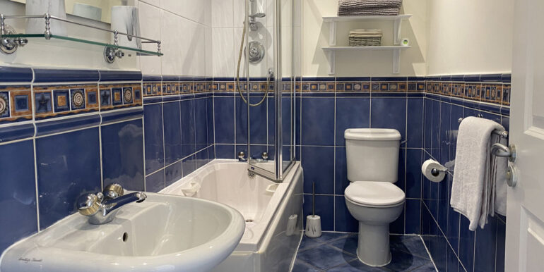 self catering apartment clifden town (2)