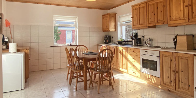 cottage to rent near dogs bay roundstone (3)