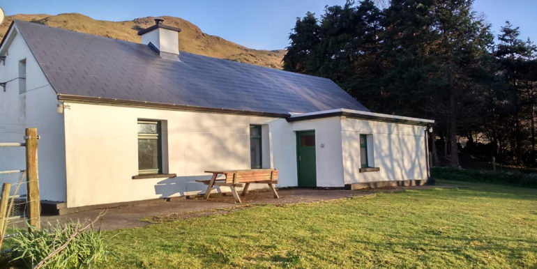 cottage to rent tourmakeady finny mayo ireland (1)