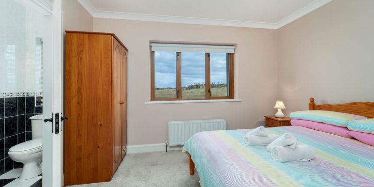 luxurious holiday home by the sea ballyconneely (3)