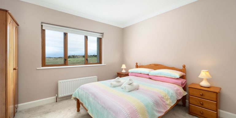 luxurious holiday home by the sea ballyconneely (4)