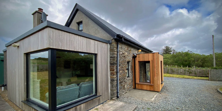 self catering holiday cottage near connemara national park (1)
