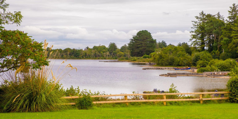 holiday home oughterard lough corrib (2)