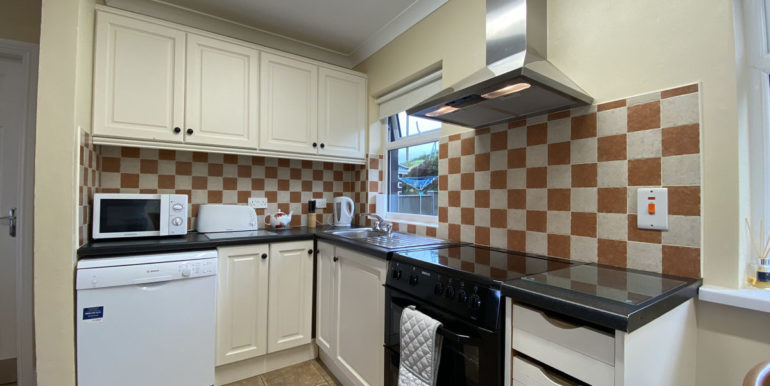 cottage to let cornamona clonbur galway (2).JPEG