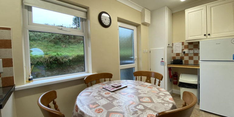 cottage to let cornamona clonbur galway (3).JPEG