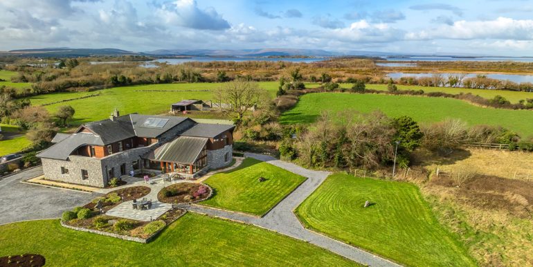 holiday home for groups oughterard lough corrib galway (3)