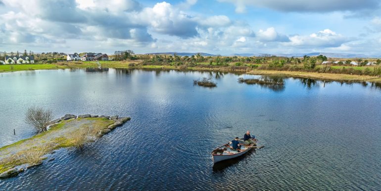 holiday home for groups oughterard lough corrib galway (4)