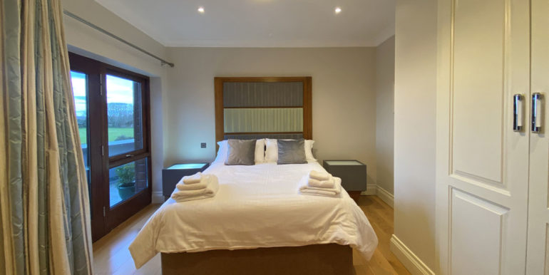self catering large luxury holiday home oughterard connemara galway (2)