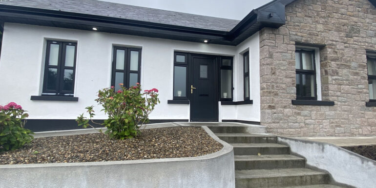 442 oughterard moycullen house to rent (1)