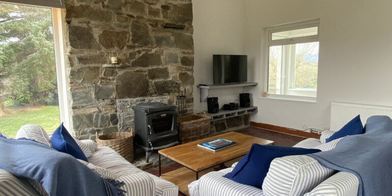 cottage to rent clifden connemara ballyconneely bog road (2)