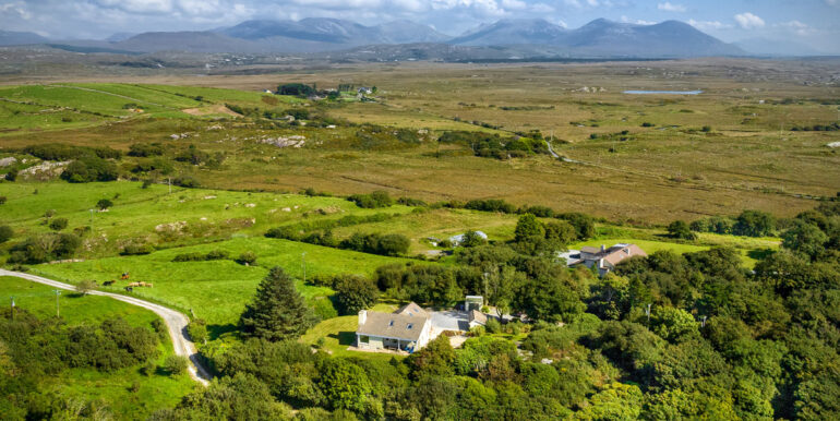 cottage to rent near clifden connemara (1)