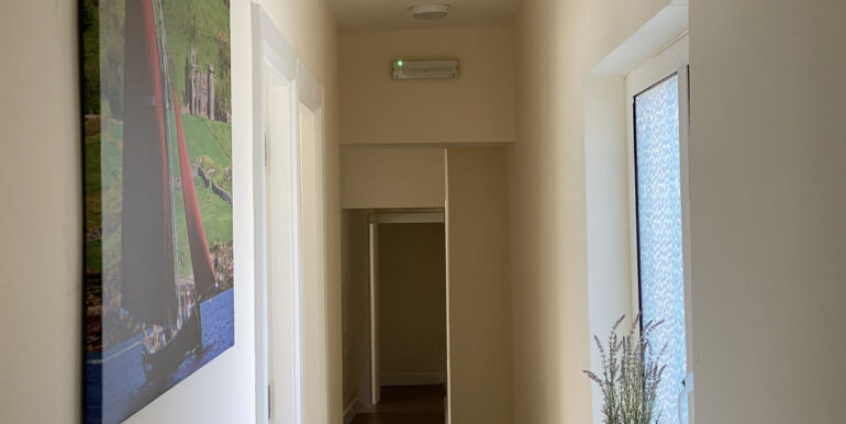 444 Clifden large self catering property (20).JPEG