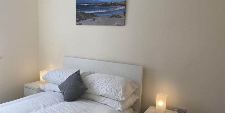 444 Clifden large self catering property (24).JPEG