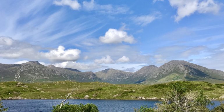 self catering vacation rental ballynahinch connemara (2).JPEG