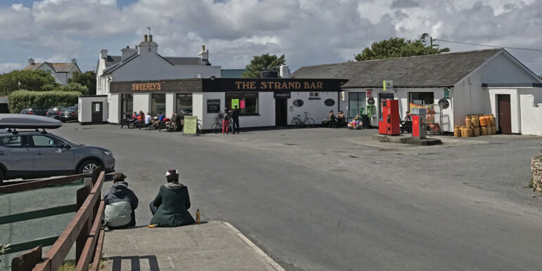 vacation rental self catering cleggan claddaghduff aughrus connemara wild atlantic way (4)