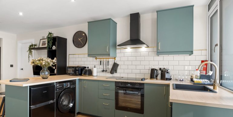holiday apartment to rent clifden town centre studio (1)