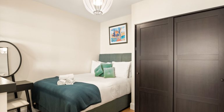 holiday apartment to rent clifden town centre studio (2)