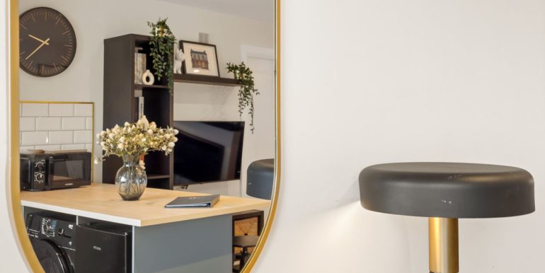 self catering holiday apartment airbnb town centre studio clifden (2)
