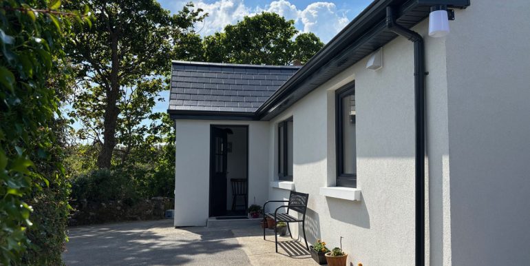 cottage to rent roundstone connemara wild atlantic way galway (1)