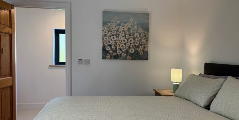 self catering holiday cottage near dogs bay roundstone (2)