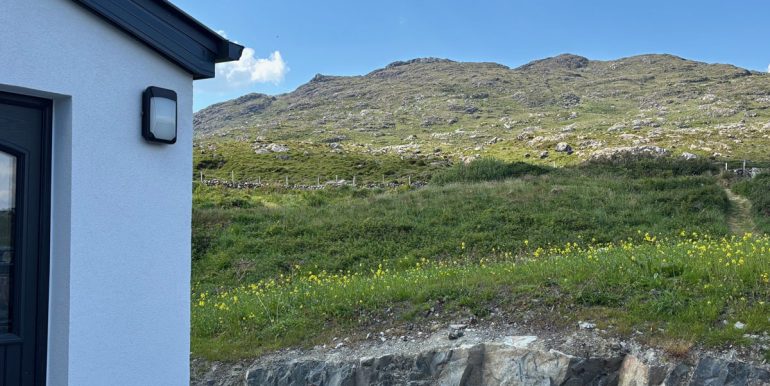 vacation rental near roundstone village wild atlantic way connemara galway (1)
