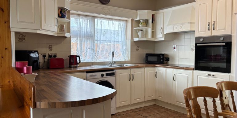 holiday home roundstone village connemara galway (1)