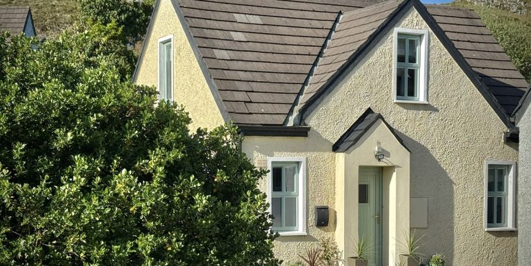 493 Clifden