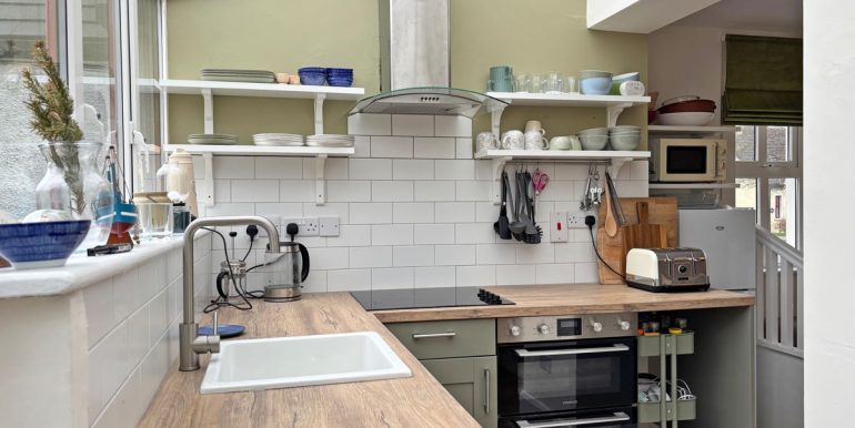 Clifden Glen Holiday Village sleeps 5 (4)