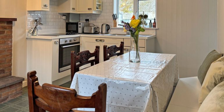 cottage to rent leenane village connemara loop (3)