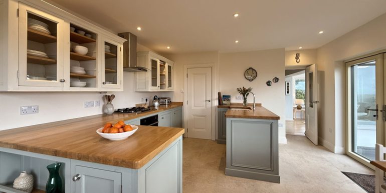 cottage to rent cleggan claddaghduff omey (4).JPEG