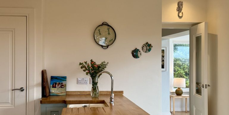 holiday cottage near cleggan wild atlantic way (1).JPEG