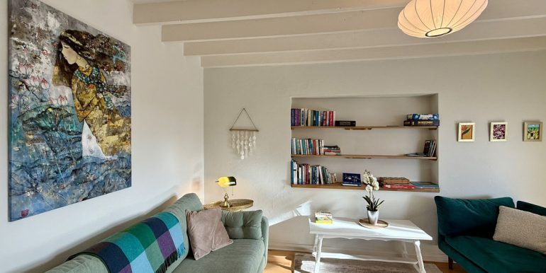 holiday cottage near cleggan wild atlantic way (5).JPEG