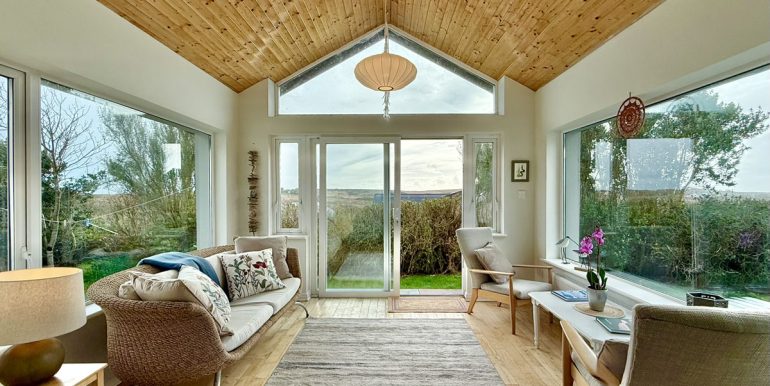 holiday home to rent near beaches cleggan connemara (2).JPEG