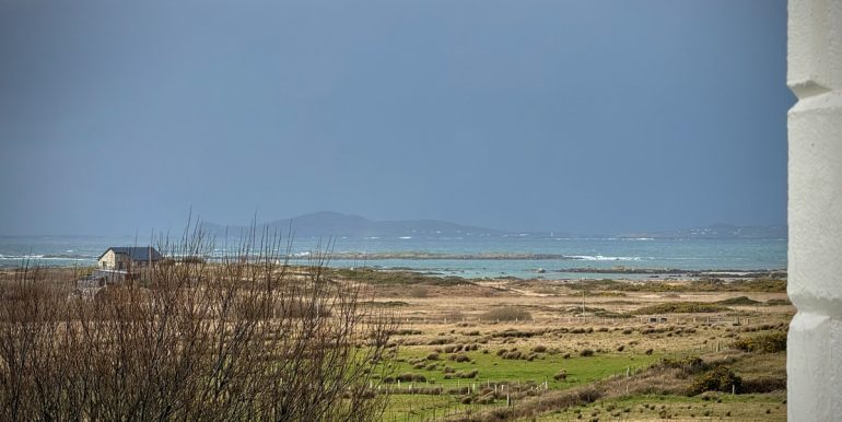 rent a holiday home cleggan claddaghduff connemara galway (6).JPEG