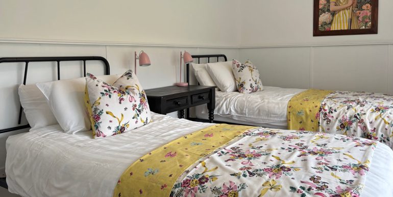 self catering kylemore abbey retreats and medidation accommodation (3)
